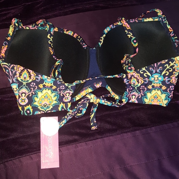Xhilaration Bathing Suit Top D/DD - Picture 2 of 4